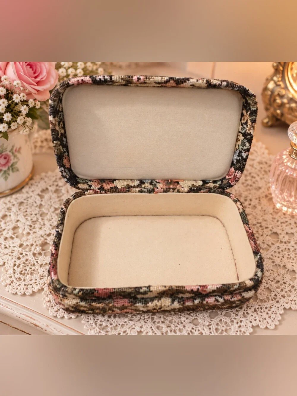 Vintage Crowning Touch Floral Tapestry Jewelry Trinket Box Cottagecore